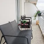 Cozy In Center Διαμέρισμα *