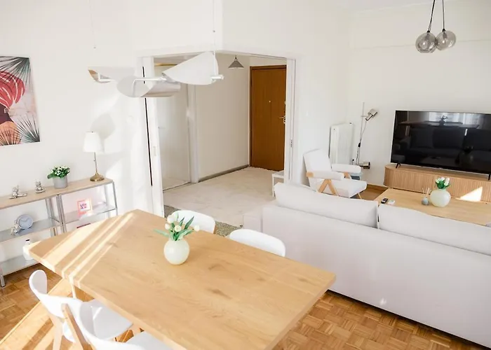 Apartment Cozy In Center Patras