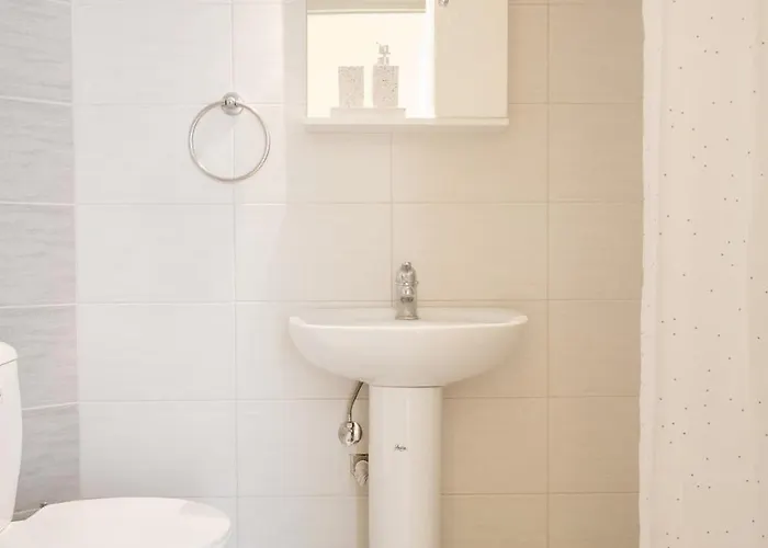 Cozy In Center Апартаменты *